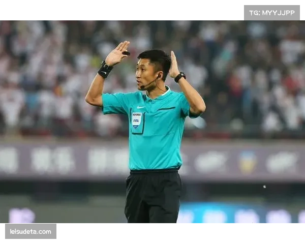 特写：职业生涯最后一战，老将打空门得手后与对手逐一拥抱